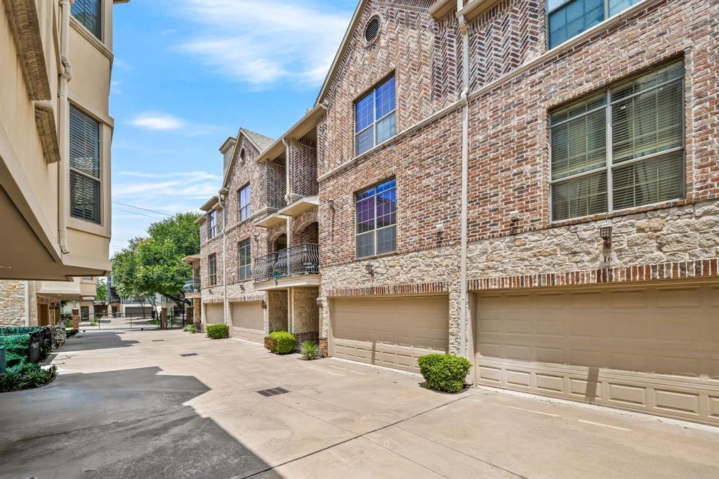 Townhouse in Dallas, Texas, United States 2 - 18592623