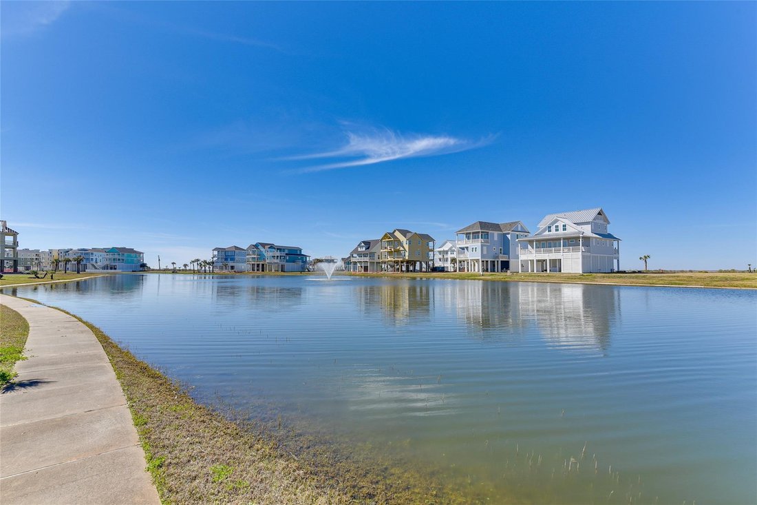 House in Galveston, Texas, United States 2 - 18592685