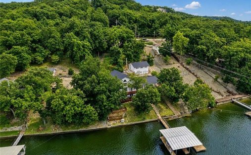 House in Lake Ozark, Missouri, United States 1