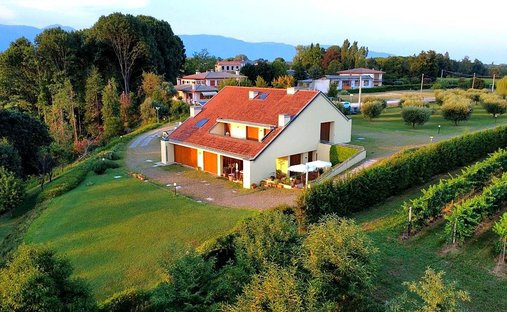 Villa in San Pietro, Veneto, Italy 1