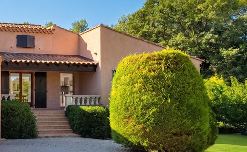 House in Greasque, Provence-Alpes-Côte d'Azur, France 1