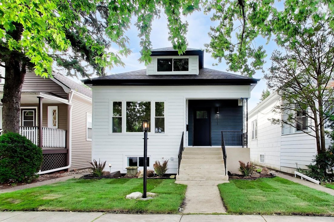House in Chicago, Illinois, United States 1 - 18592400