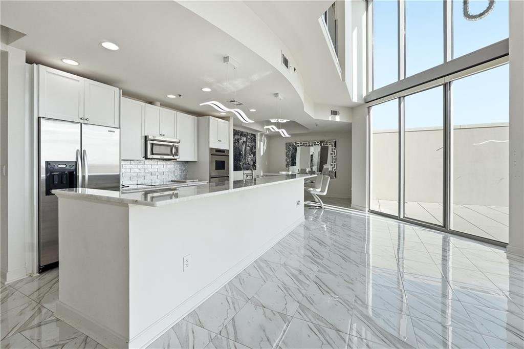 Condo in Atlanta, Georgia, United States 2 - 18592305