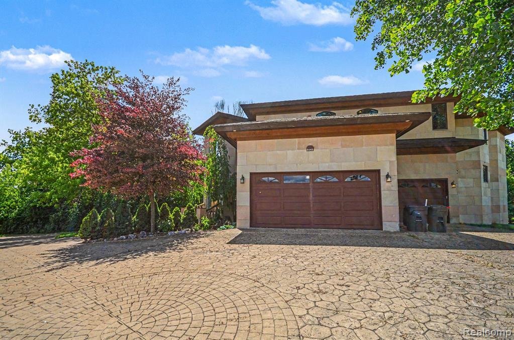 House in Farmington Hills, Michigan, United States 4 - 18591173