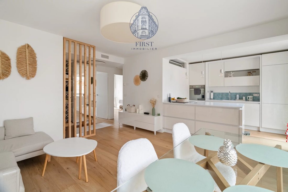 Apartment in Ternes-Maillot, Paris 17e Arrondissement, Paris 2 - 18590299