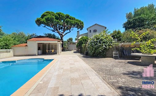 Villa a Coste Chaude-Mauveou, La Seyne-sur-Mer, Francia 1
