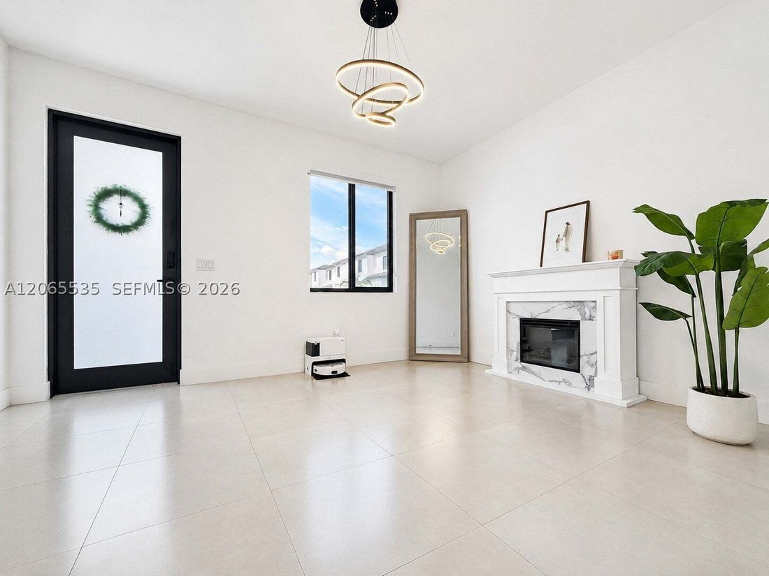 House in Miami, Florida, United States 5 - 18588933