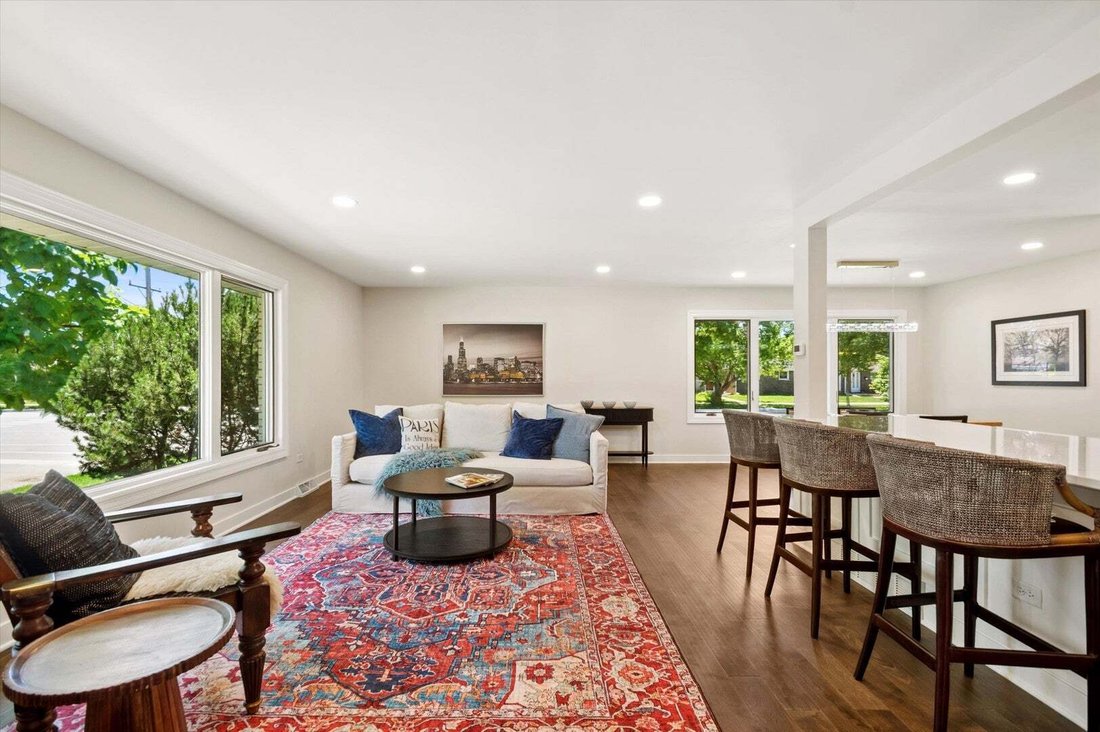 House in Skokie, Illinois, United States 4 - 18592382