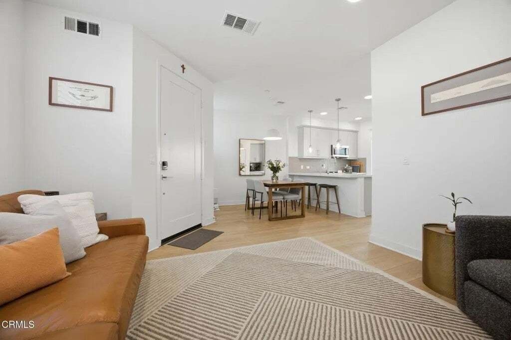 Townhouse in Ventura, California, United States 5 - 18589118