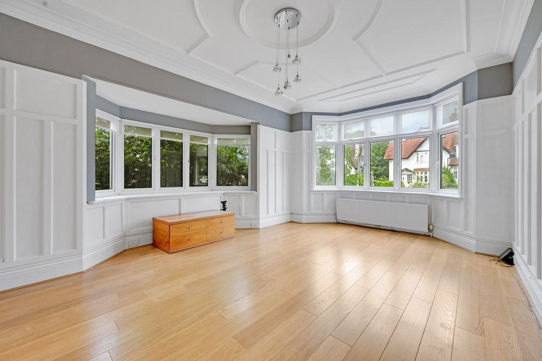 House in Golders Green, Barnet, England 1 - 18590958