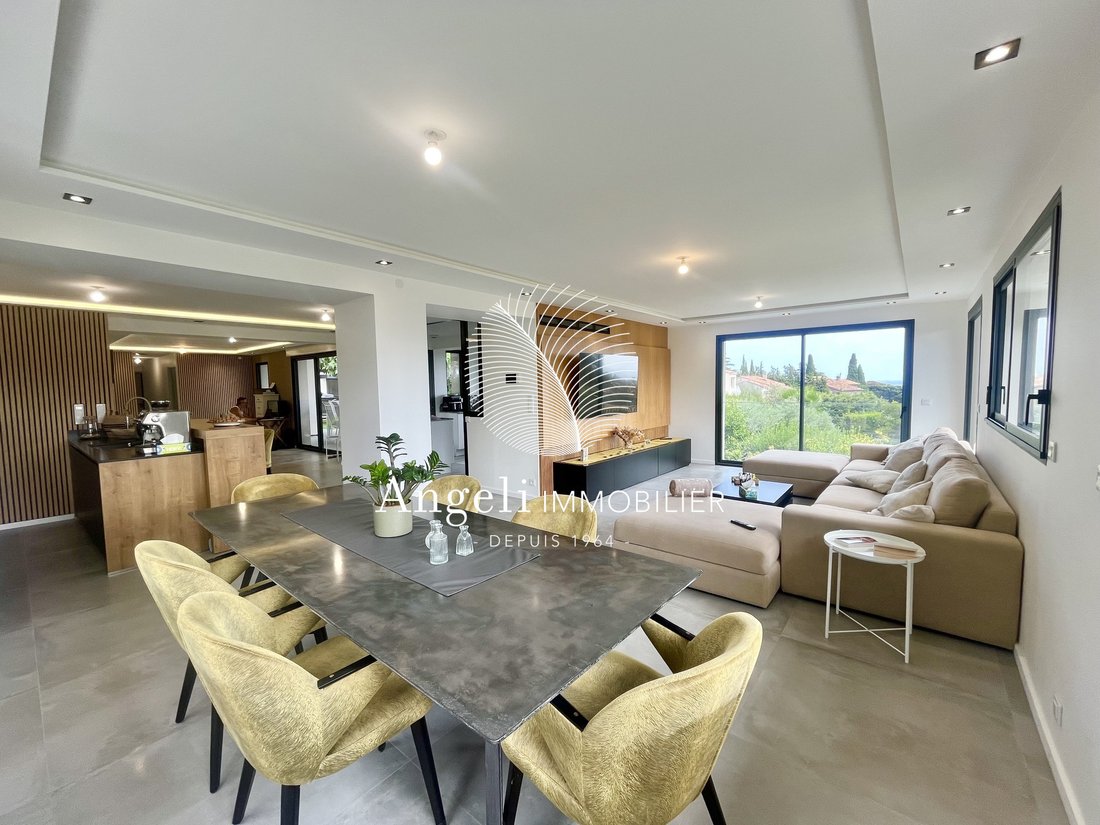 Villa in Frejus, Provence-Alpes-Côte d'Azur, France 3 - 18592672