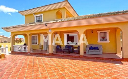 Villa en Torrevieja, Comunidad Valenciana, España 1