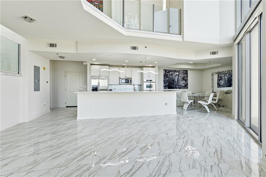 Condo in Atlanta, Georgia, United States 5 - 18592305