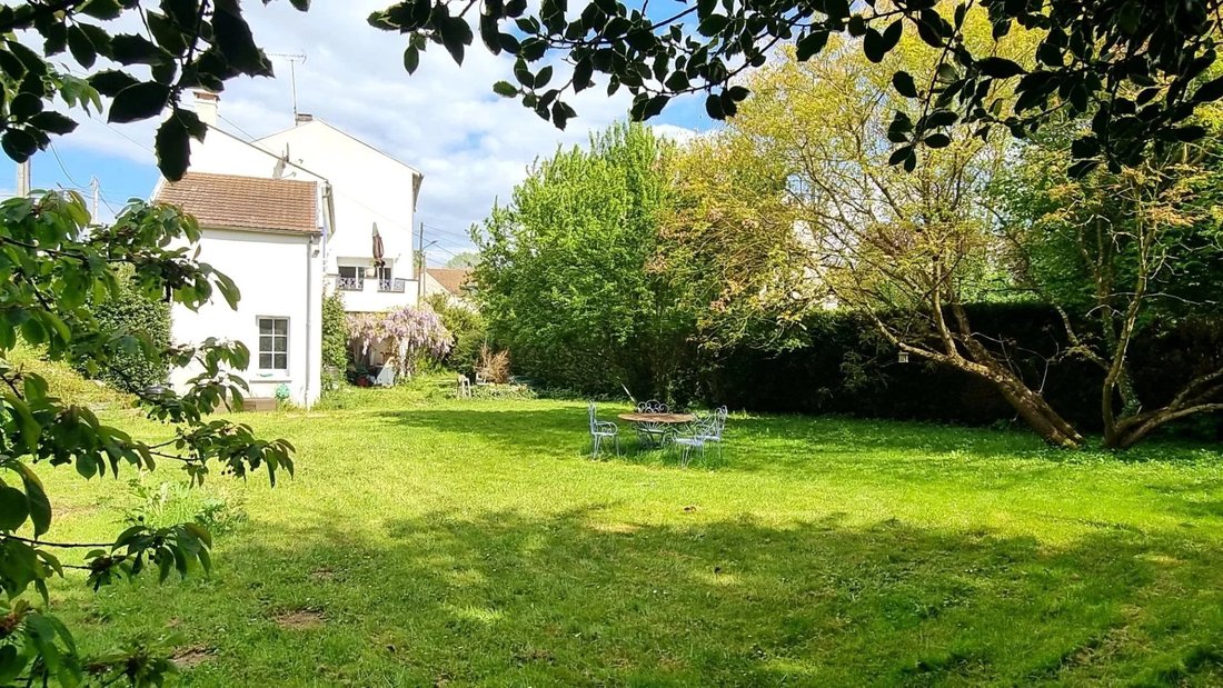 House in Le Bourg et le Hameaux, Beynes, France 1 - 17908019