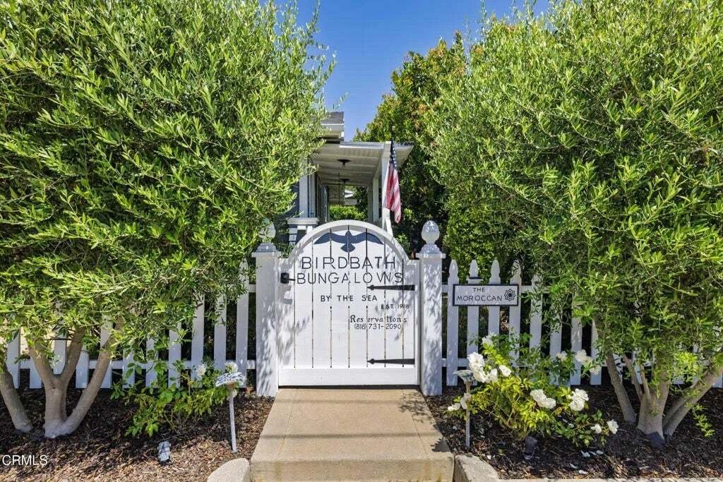 Ventura, California, United States 4 - 18591946