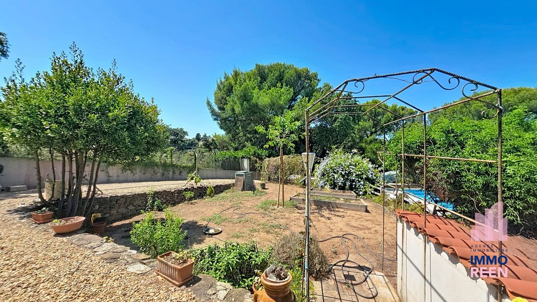 Villa in Coste Chaude-Mauveou, La Seyne-sur-Mer, France 5 - 18593924