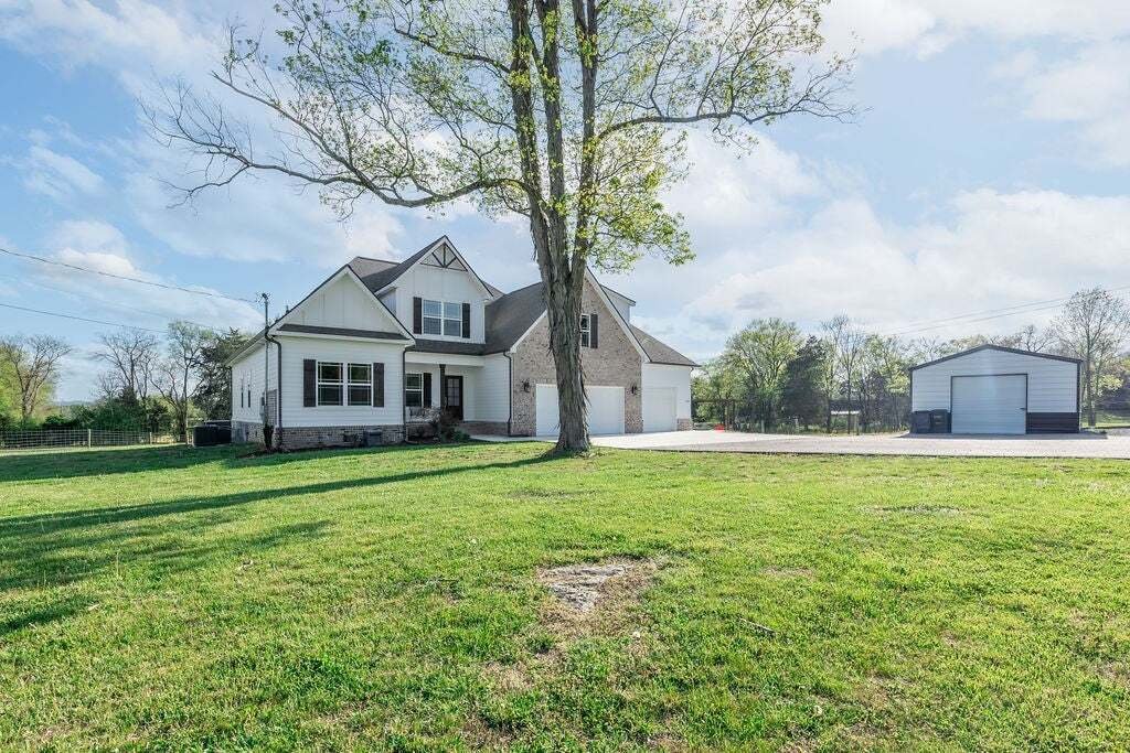 House in Shelbyville, Tennessee, United States 5 - 18592106