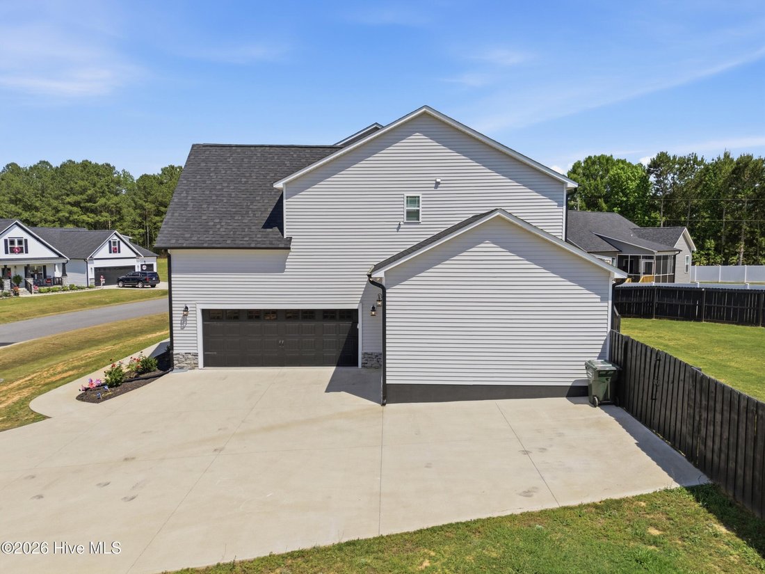 House in Benson, North Carolina, United States 3 - 18589631