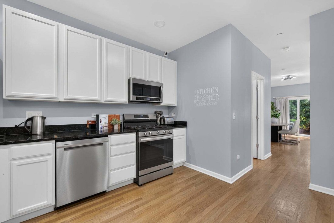 Townhouse in Roselle, Illinois, United States 5 - 18592458