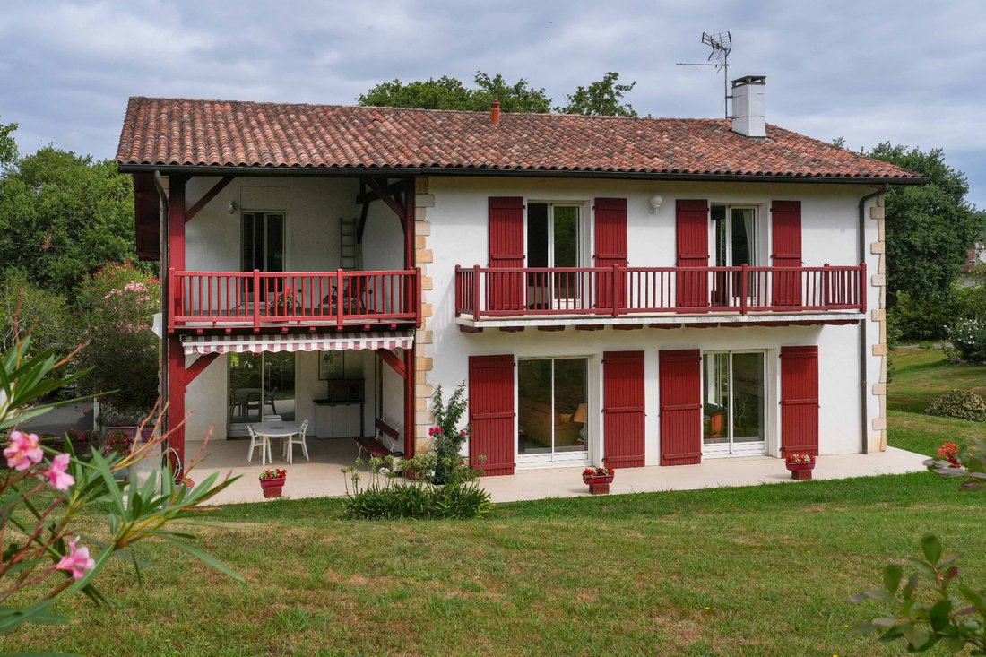 House in Saint-Pée-sur-Nivelle, Nouvelle-Aquitaine, France 2 - 18590310