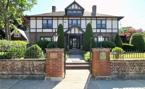 House in Pawtucket, Rhode Island, United States 1