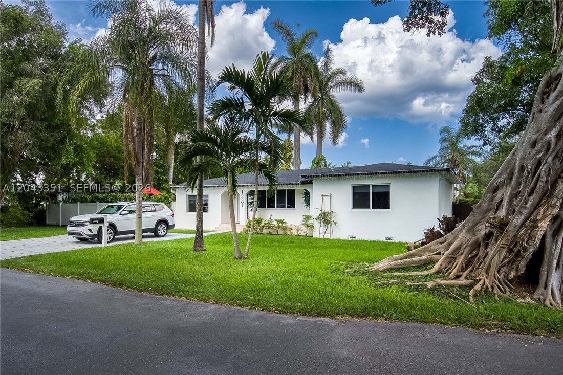 House in Miami, Florida, United States 3 - 18273747
