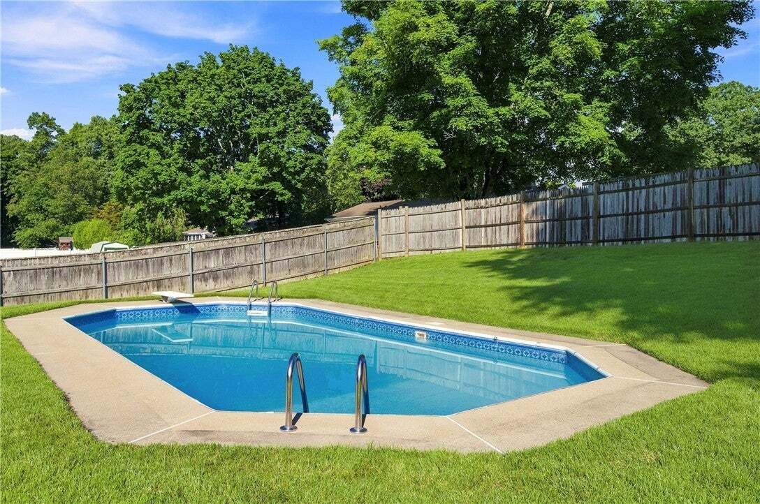 House in Cumberland, Rhode Island, United States 4 - 18588808