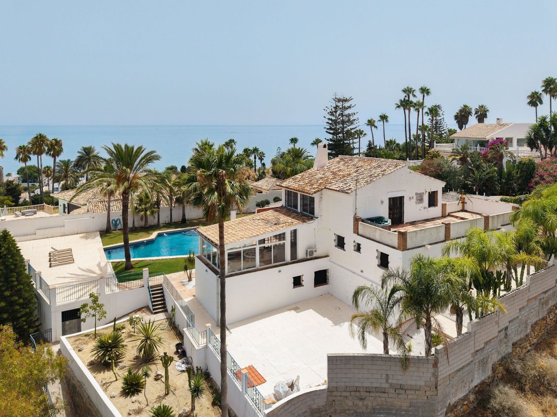 Villa in Estepona, Andalusia, Spain 1 - 18588915