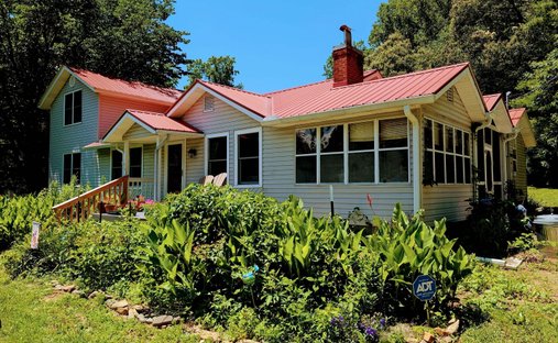 House in Hayesville, North Carolina, United States 1