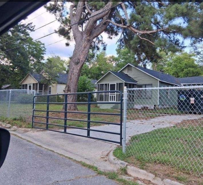 Macon, Georgia, United States 4 - 18592330