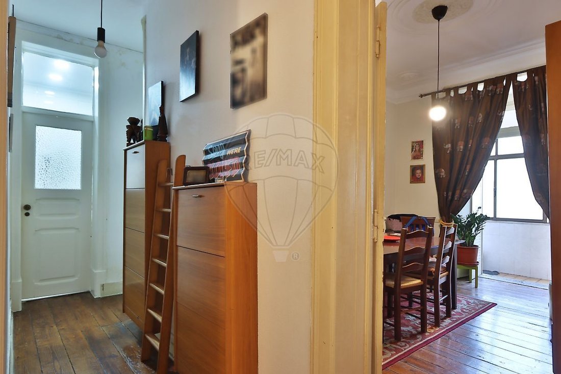 Apartment in Arroios, Lisbon, Portugal 2 - 18589503