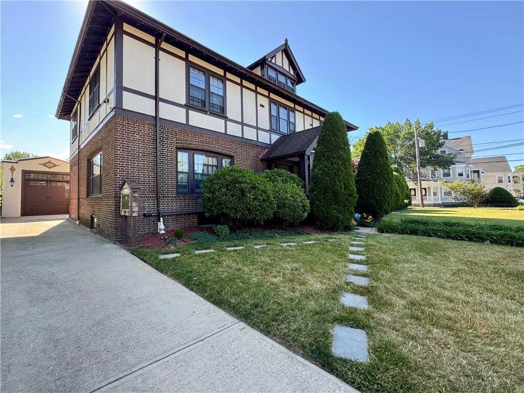 House in Pawtucket, Rhode Island, United States 2 - 18590978