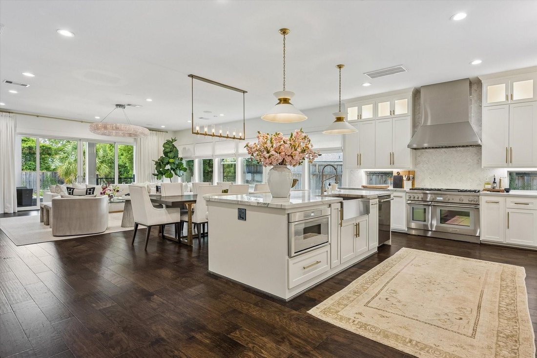 House in Houston, Texas, United States 5 - 18592643