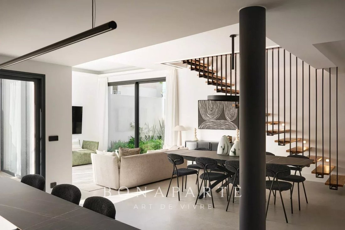 Townhouse in Saint-Jean-Cap-Ferrat, Provence-Alpes-Côte d'Azur, France 2 - 18590277
