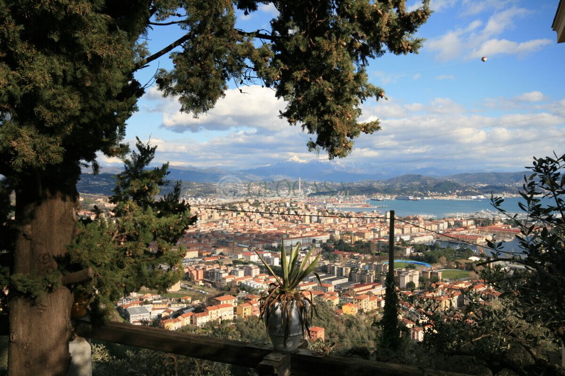 Villa in Historic Center, La Spezia, Italy 3 - 18589039