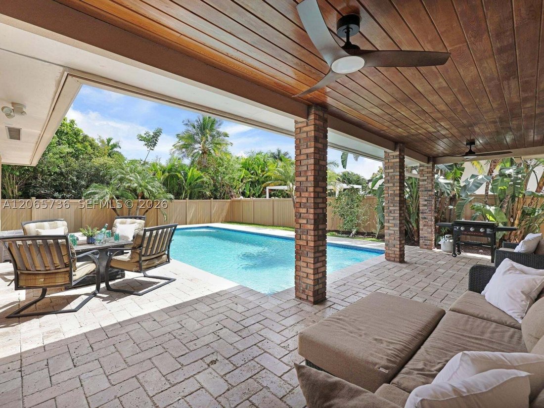 House in Miami, Florida, United States 4 - 18591645