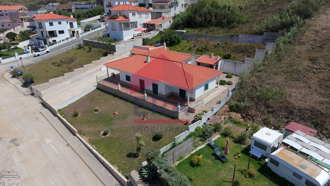 House in Ribamar, Lisbon, Portugal 1 - 18560021