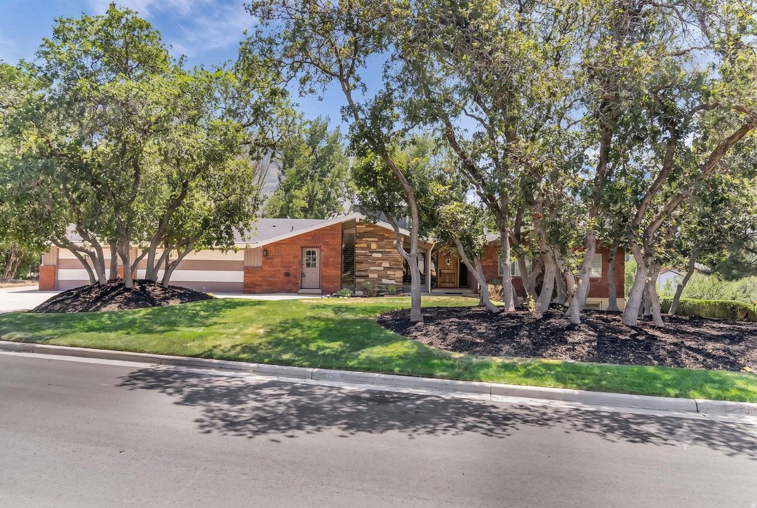 House in Sandy, Utah, United States 1 - 18591289