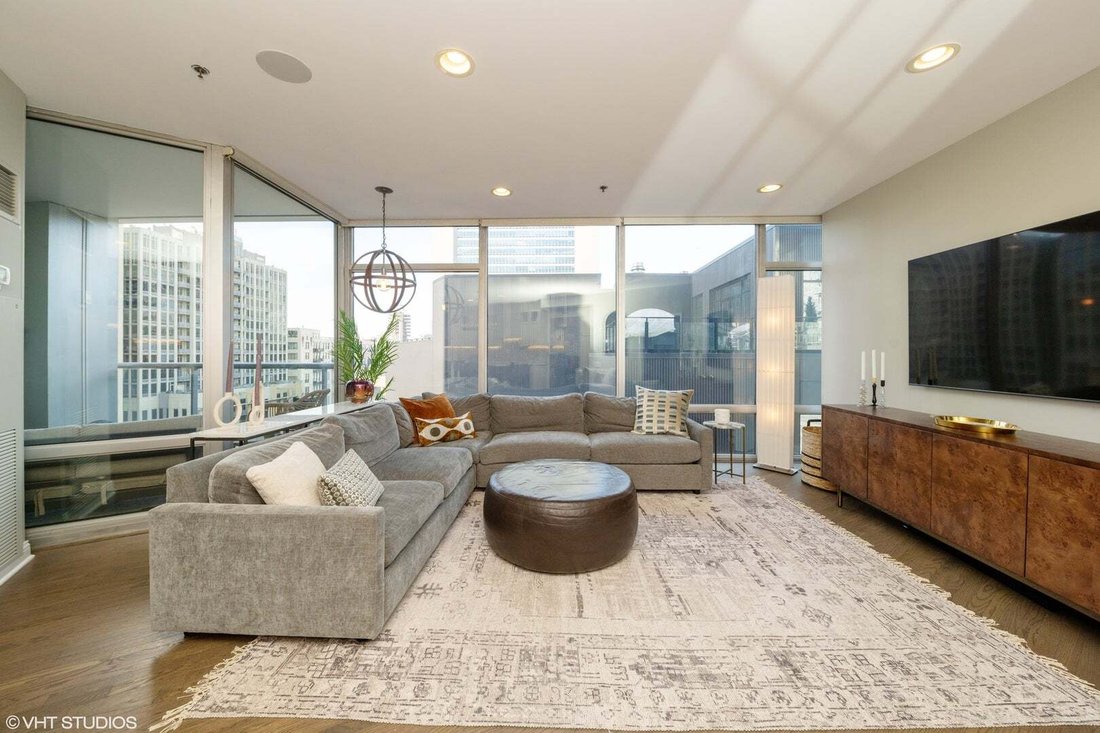Condo in Chicago, Illinois, United States 3 - 18589585