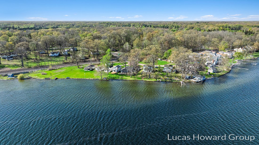 Land in Vicksburg, Michigan, United States 1 - 18589363