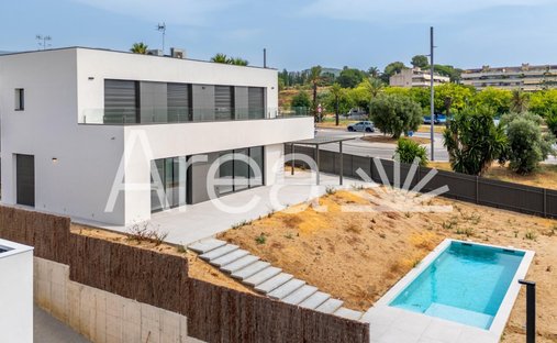 House in Sant Andreu de Llavaneres, Catalonia, Spain 1