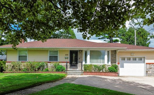 House in New Hyde Park, New York, United States 1