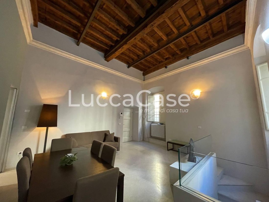 Apartment in Historic Center, Lucca, Tuscany 2 - 15745304