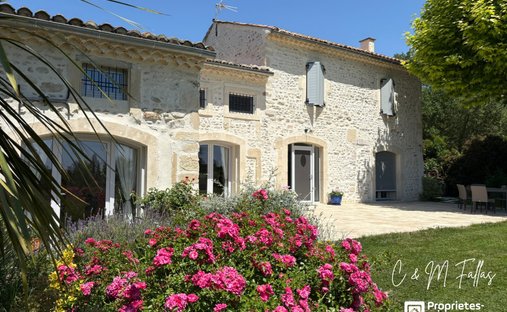 Villa à Visan, Provence-Alpes-Côte d'Azur, France 1