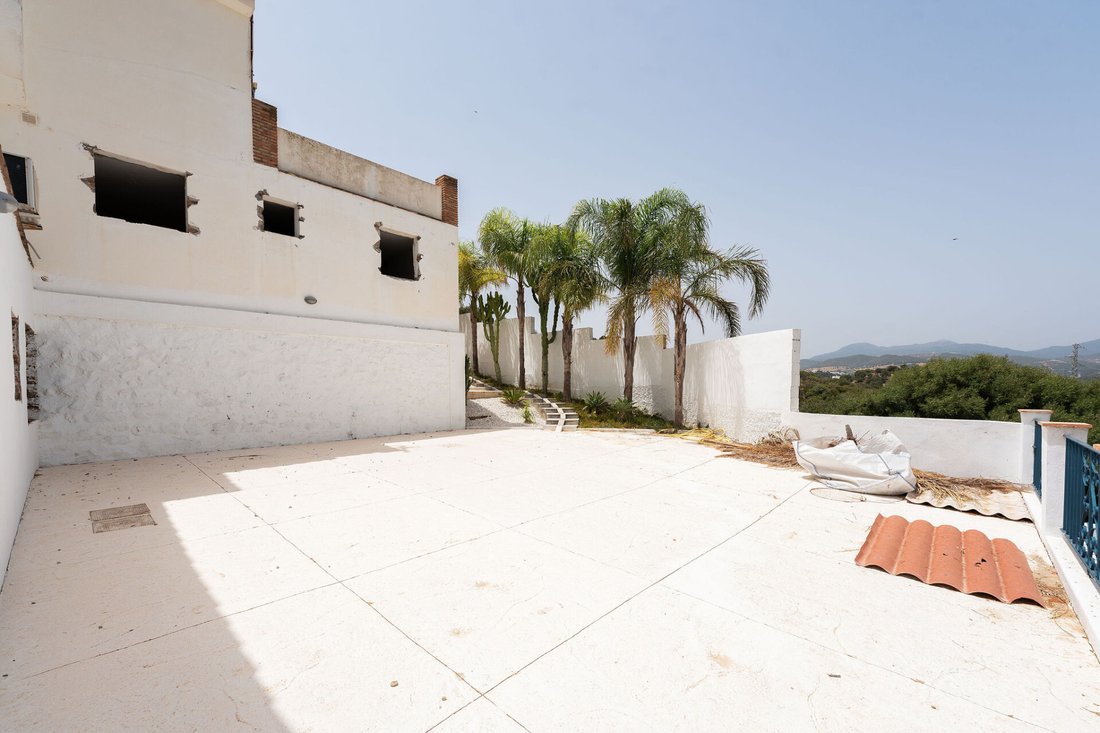 Villa in Estepona, Andalusia, Spain 5 - 18588915