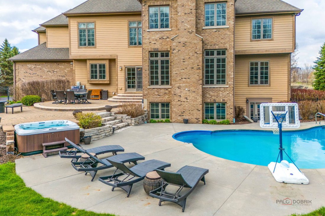 House in Campton Hills, Illinois, United States 5 - 18592465