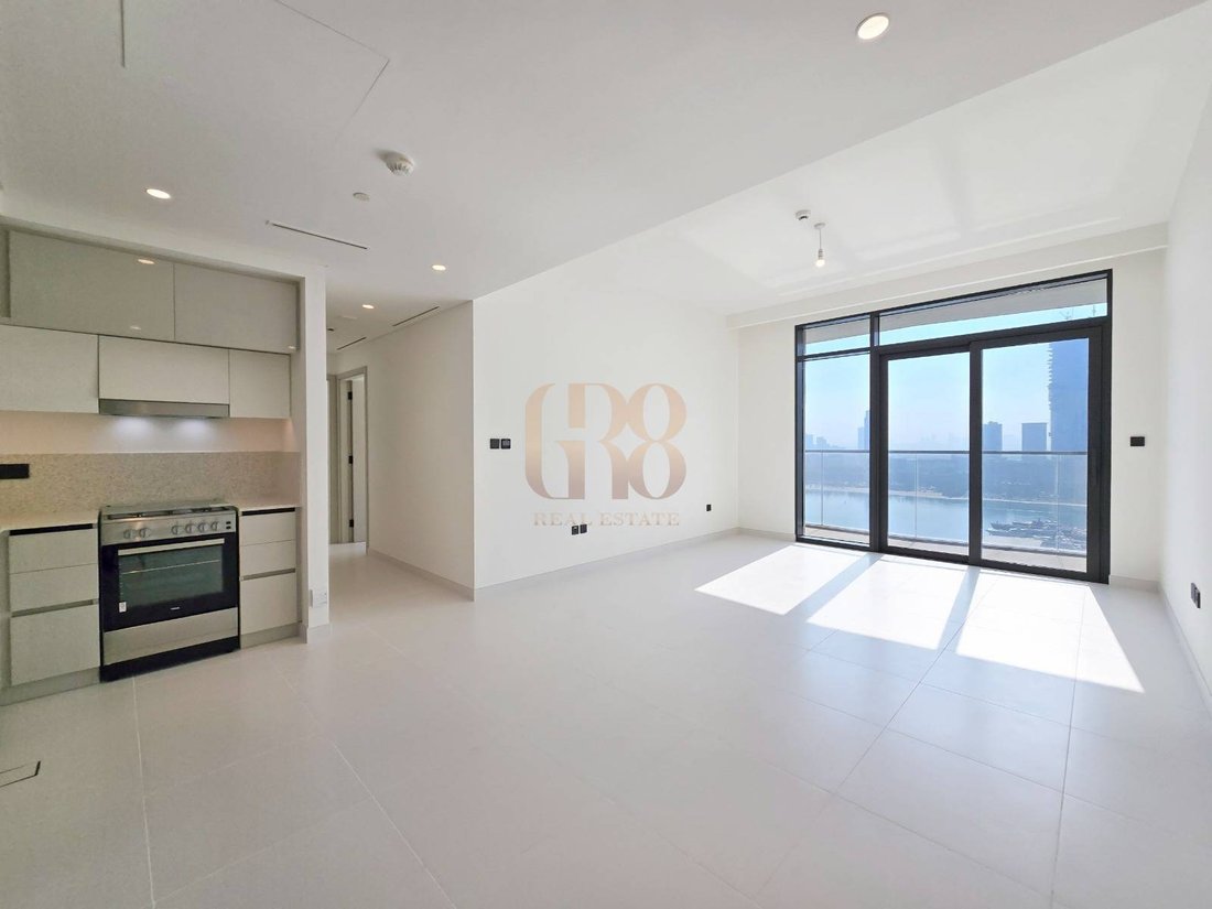 Apartment in Dubai Harbour, Dubai, United Arab Emirates 1 - 18589814