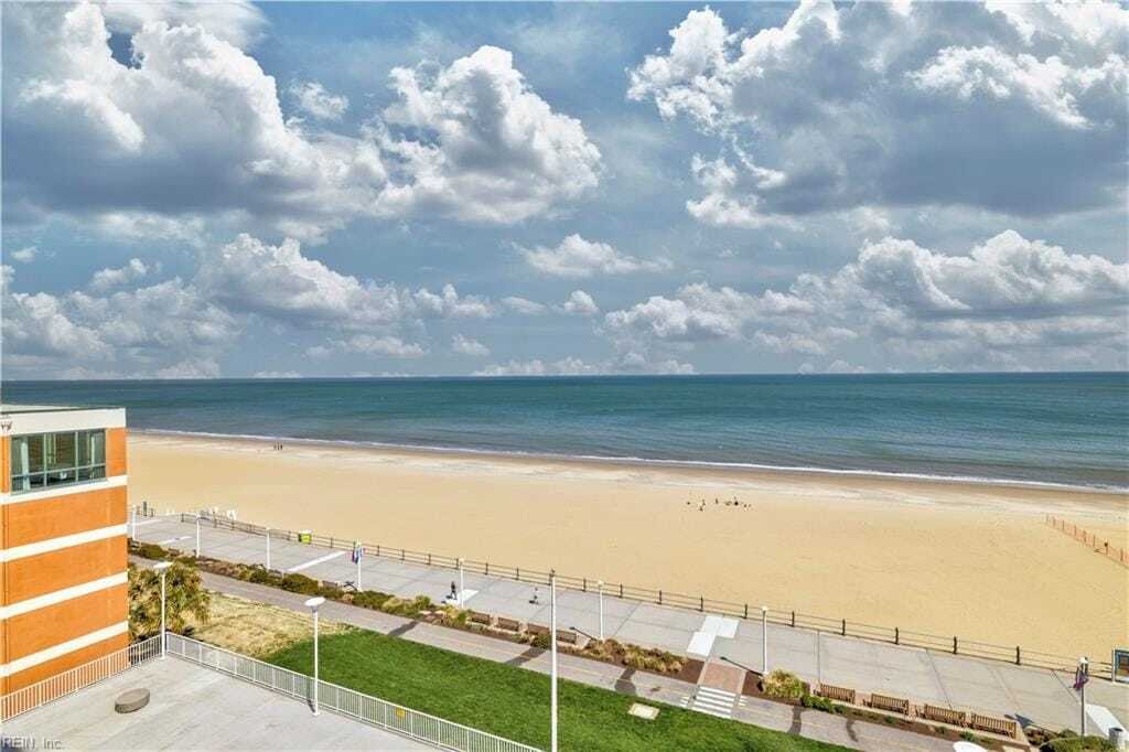 Condo in Virginia Beach, Virginia, United States 3 - 18589348
