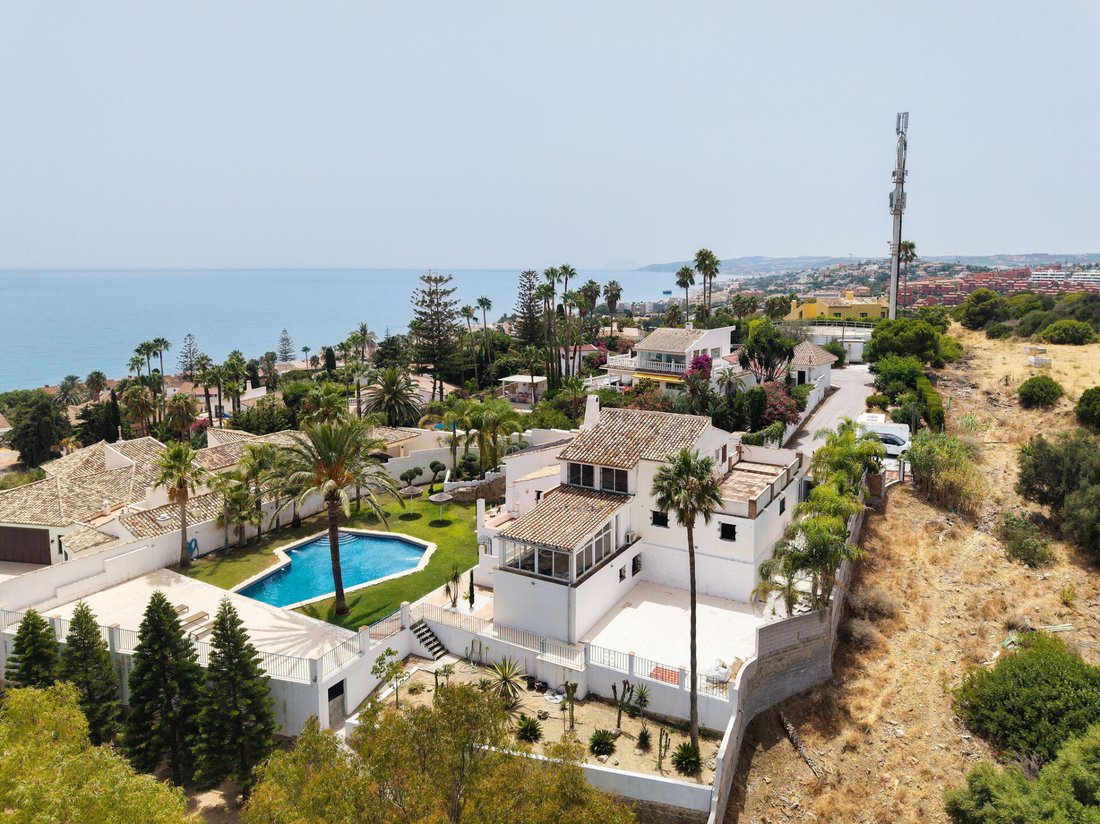 Villa in Estepona, Andalusia, Spain 3 - 18588915