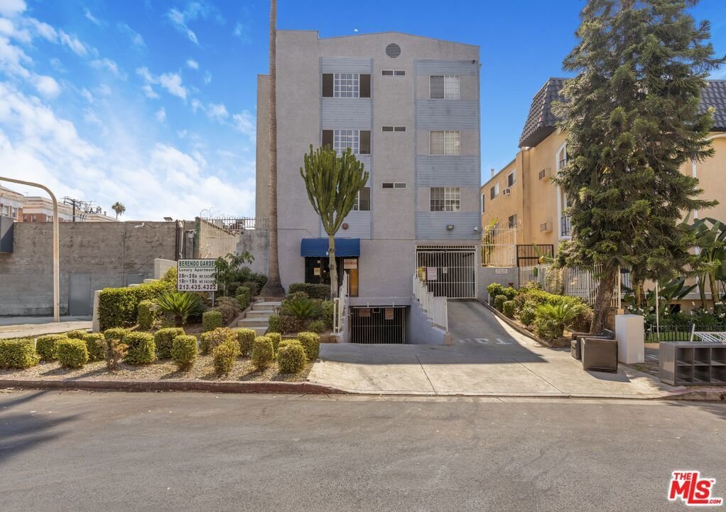 Los Angeles, California, United States 1 - 18591110